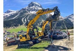 Pelle sur chenilles Liebherr R 915 Compact Litronic